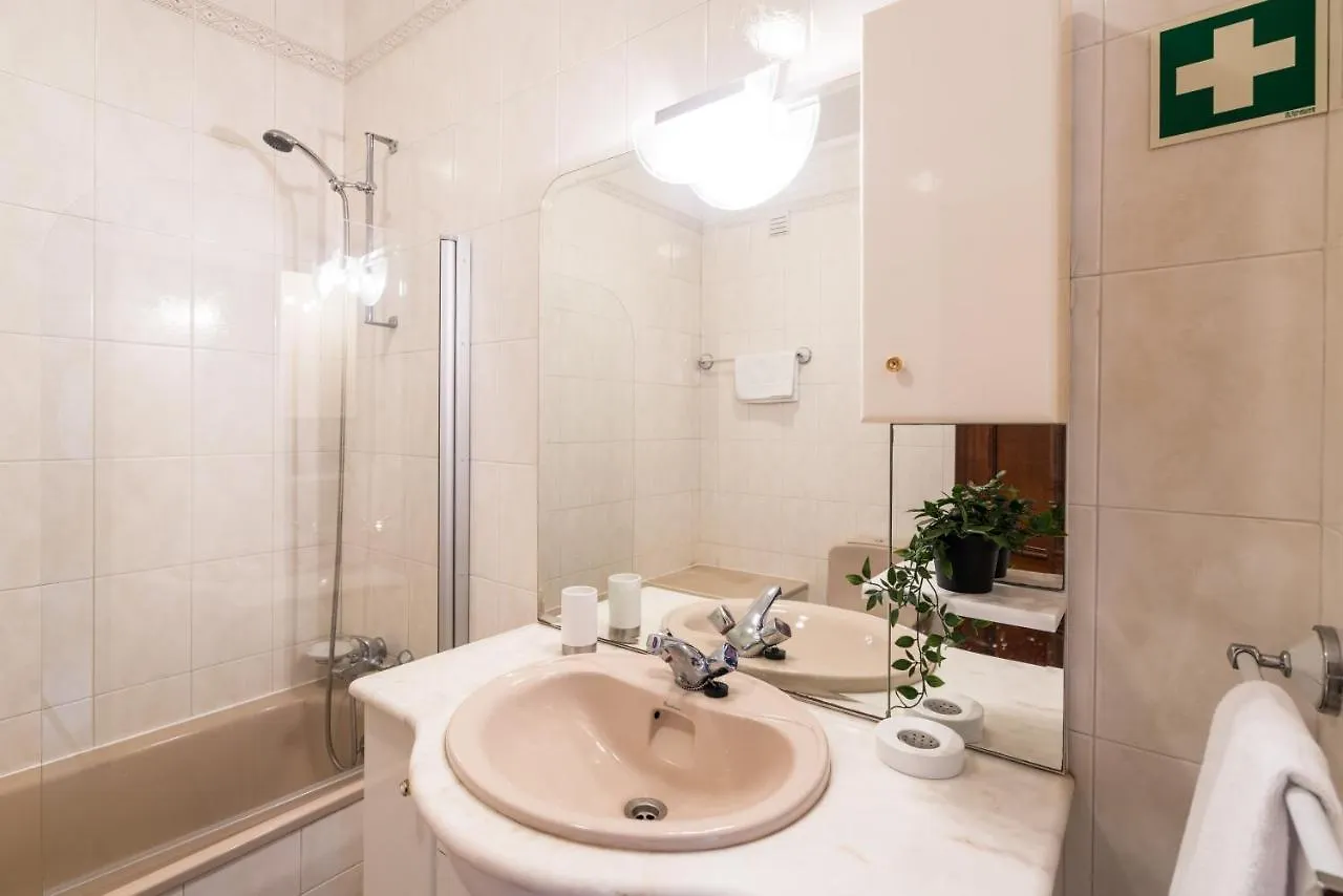Sunny Seaside Escape Apartment Lagos