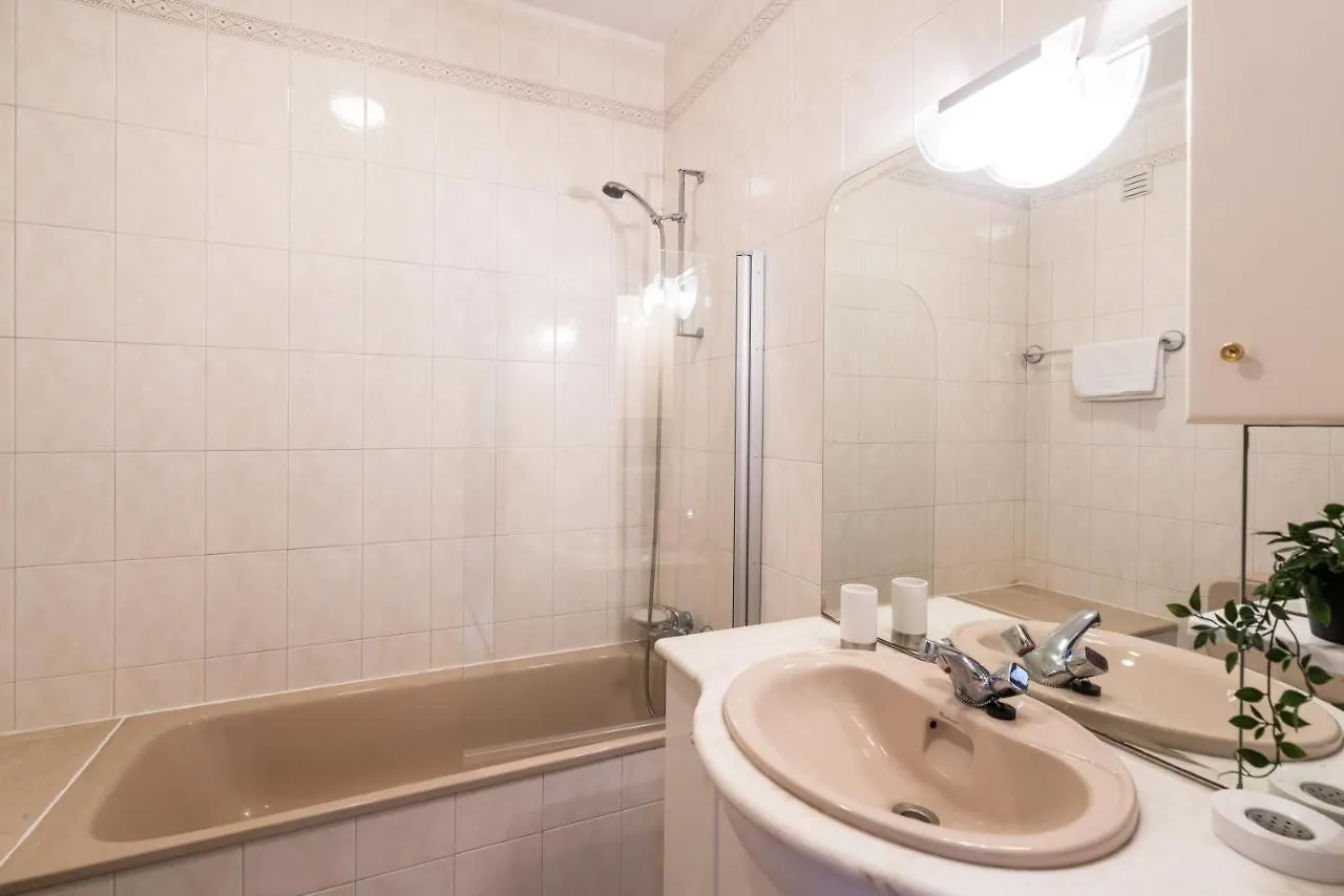 Sunny Seaside Escape Apartment Lagos